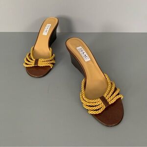 Isaac Mizrahi Vintage Woven Slip On Wedge Sandal 8M Gold Retro Holiday Italy